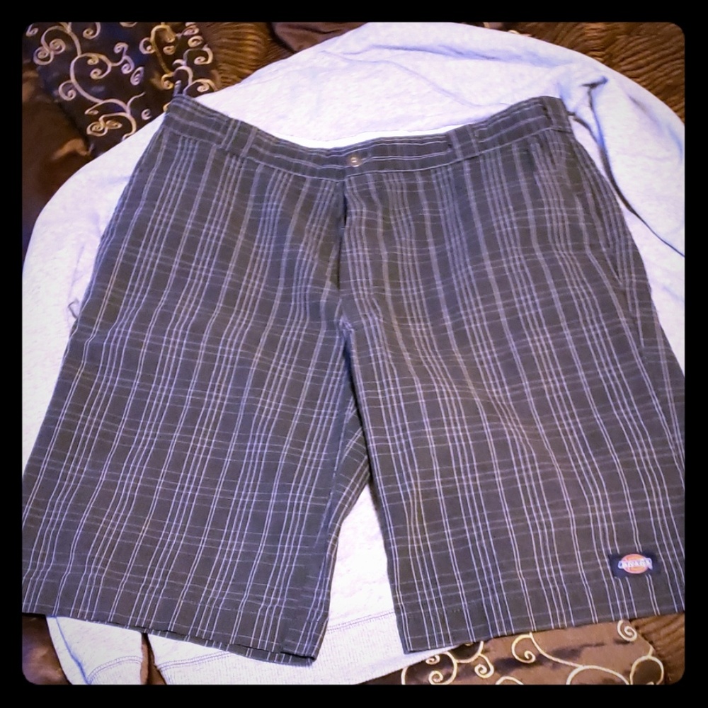 Mens shorts Dickies, size 36